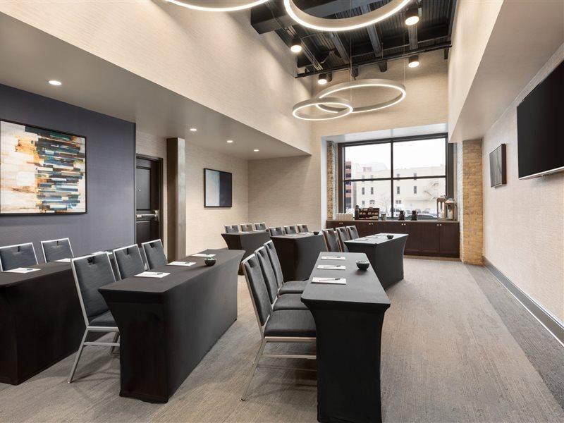 Homewood Suites By Hilton Milwaukee Downtown Εξωτερικό φωτογραφία